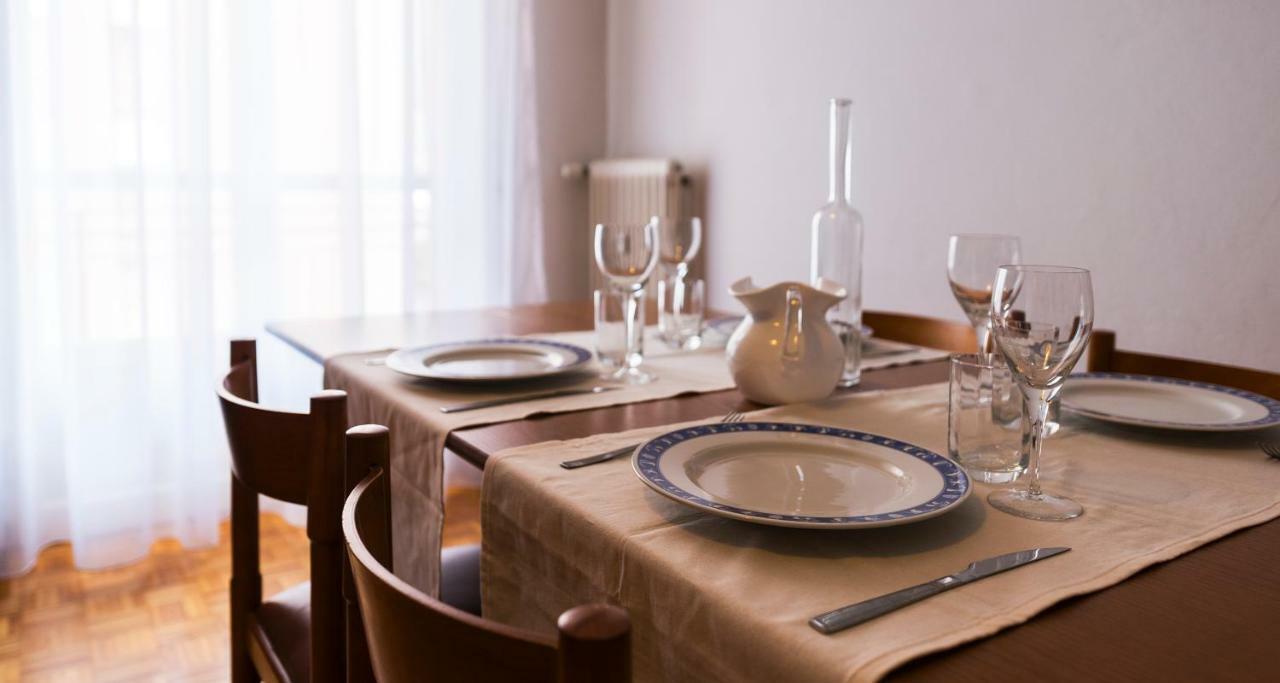 Joivy Welcoming 1Br Apt Next To Villa Olmo Como Exterior foto